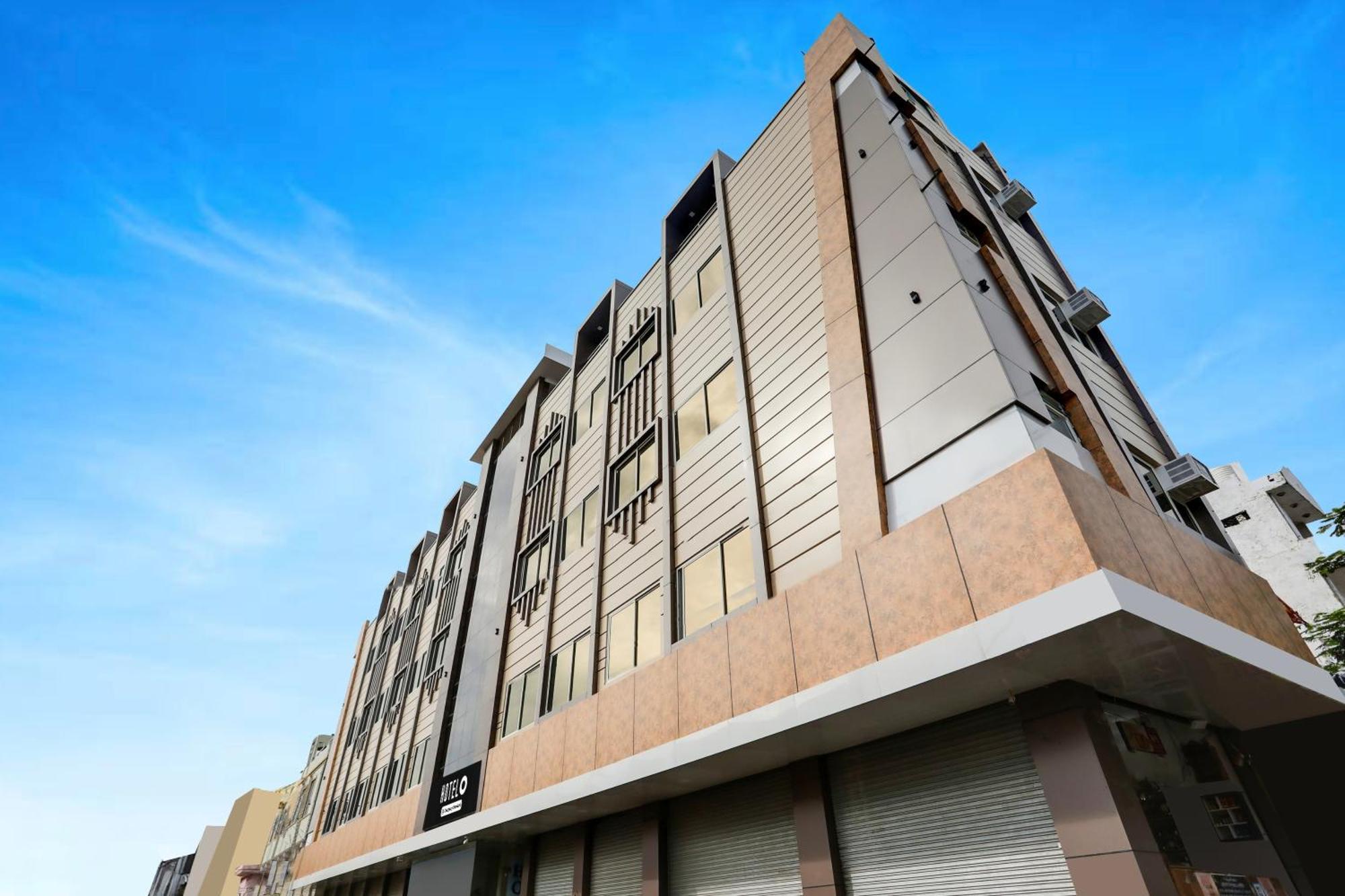 Super Hotel O Kota Near Railway Station Formerly Aagam Inn Tirath Екстериор снимка